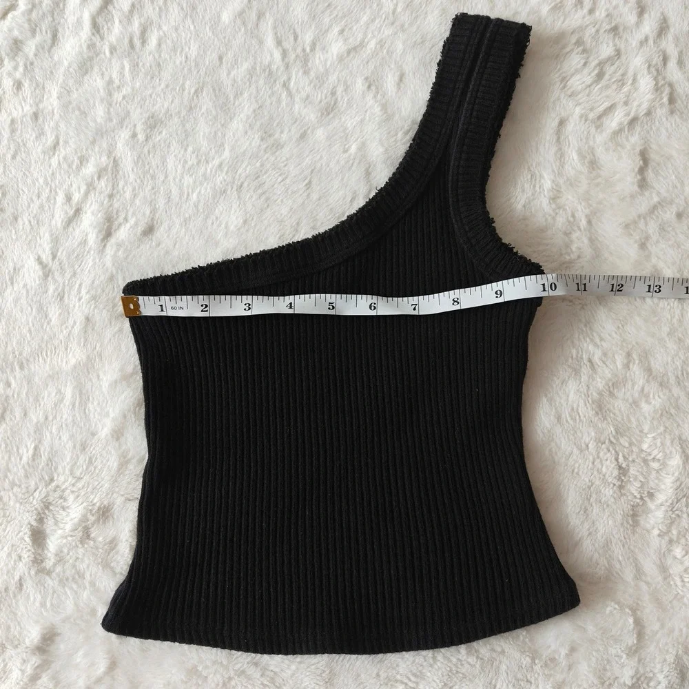 Urban Outfitters Women's One Shoulder Crop Top Black Ribbed Knit Asymmetrical XS - Picture 3 of 6